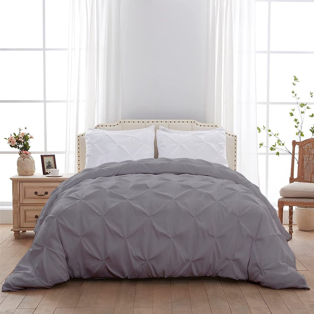 1 PC Pinch Pleated Comforter - Light Grey Olympic Queen (98'' x 98'') Quilted - 100% Cotton 500 GSM Fill Power Beautiful Pinch Pleat Design Warm Down Alternative Comforter Only