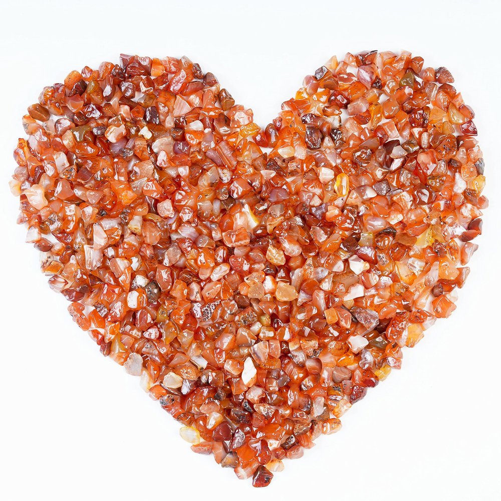 Crocon 1 LB Crushed Carnelian Chips Bulk Stones 2000+ Carats Natural Quartz Pieces Irregular Shape Gemstones for House Warming Gifts New Home and Chakra healing crystals Home Dcor gifts for women