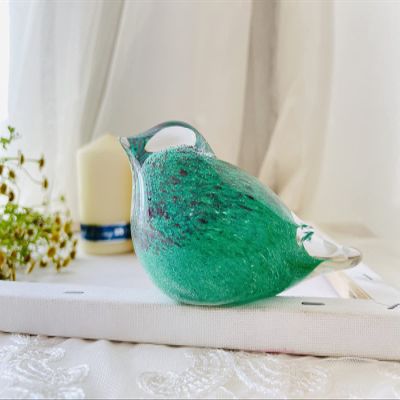 DECRZPB Coloured Glaze Art Green Bird Dove Swallow Glass Figurine Handmade Blown Glass Paperweights Gift for Birthday Home Decor Table Ornament