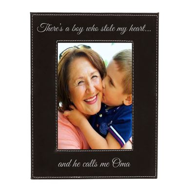 CustomGiftsNow There's a boy who Stole My Heartand he Calls me Oma Laser Engraved Faux Leather Black Leatherette Wall Hanging/Tabletop Picture Group Family New Grandchild Baby Photo Frame