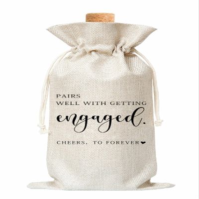 Tedea Engegement Wine Gift Bag, Gifts Bag for Getting Married, Engagement, Bride and Groom, Couples, Her, Him, Wedding, Save the Date Wedding, 1 Pc Burlap Wine Bottle Cover Bag (a15)