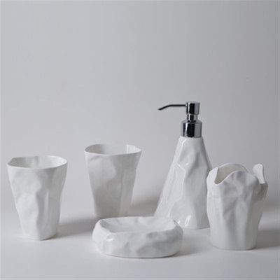 YQBUER Home Bathroom Accessories Set White Ceramic Bathroom Set Accessories with Tray Storage Toothbrush Case Holder Frete Gratis Suitable for Hotel bathrooms (Color : A)