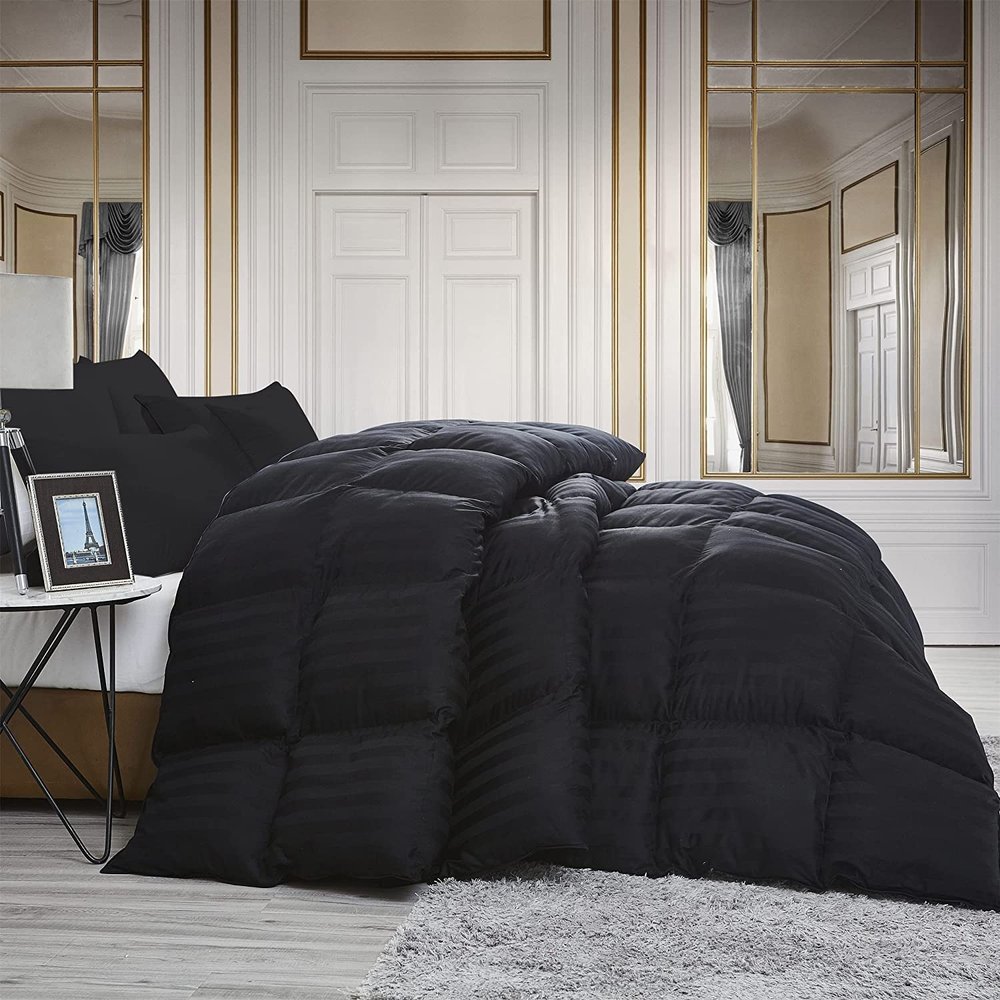 Luxurious King/California King Size Goose Down Feather Fiber Comforter Duvet Insert, Ultra-Soft 100% Egyptian Cotton Cover, 70 oz. Fill Weight, All-Season Black Stripe Comforter