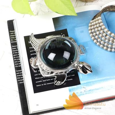 Decorative Turtle Magnifier Paperweight 10X Zoom Antique Silver, Ideal for Reading, Vintage Desk Accessory, Perfect Office & Home Dcor Piece