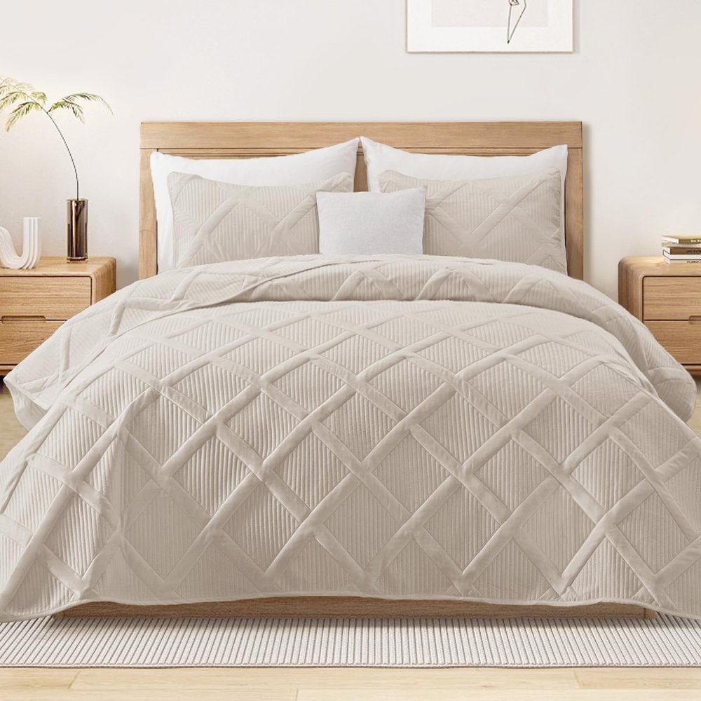 Exclusivo Mezcla King Quilt Set- Brich Beige Quilts Bedding Set with 2 Pillow Shams, Modern King Bedspread with Striped Pattern, Soft Lightweight Bedspreads Coverlets for All Seasons