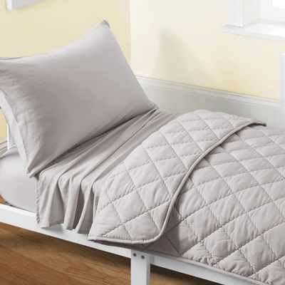FLXXIE Toddler Bedding Set - 4 Piece Microfiber Crib Sheet Set, Crib Bedding Set Includes Quilted Comforter, Flat Top Sheet, Fitted Sheet, Envelope Pillow Case for Boys and Girls, Somke Grey