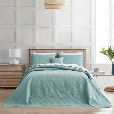 HZ & HY Oversized King Bedspread 138x122 Extra Wide, Ultrasonic Coverlet Bedding Set, Lightweight Thin Comforter, Reversible, 5 Piece, 100% Microfiber, California/Alaskan King, Seaglass