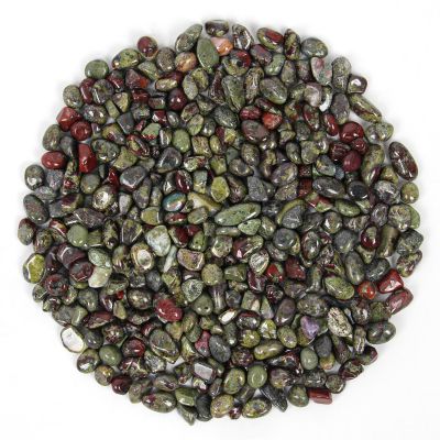 Orientrea 1.1lb Natural Crushed Bloodstone Quartz Crystal Tumbled Chips-Blood Stone Healing Crystals Chips Bulk, Crushed Crystal Gemstones for Crafts, Beautiful Package for Gift