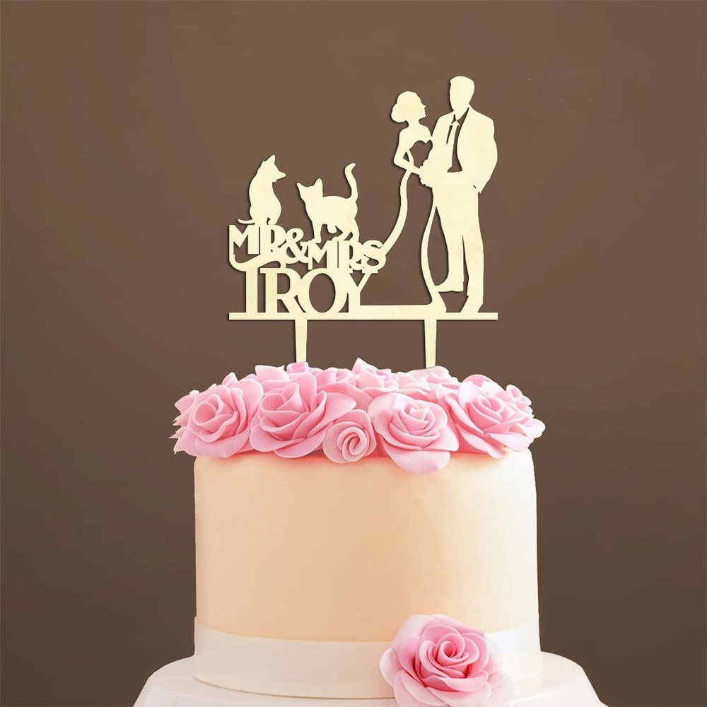 Mr And Mrs Cake Topper with Pet, Mr And Mrs Cake Toppers for Wedding, Wood Wedding Cake Topper, Customized Bride And Groom Wedding Cake Topper, Anniversary Cake Toppers