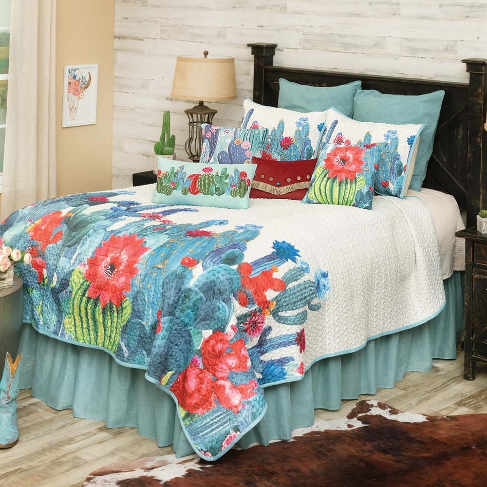 BLACK FOREST DECOR Blooming Desert Cactus Quilt Bed Set - Queen, Western Style, Bright Desert-Inspired Bedding, Machine Washable