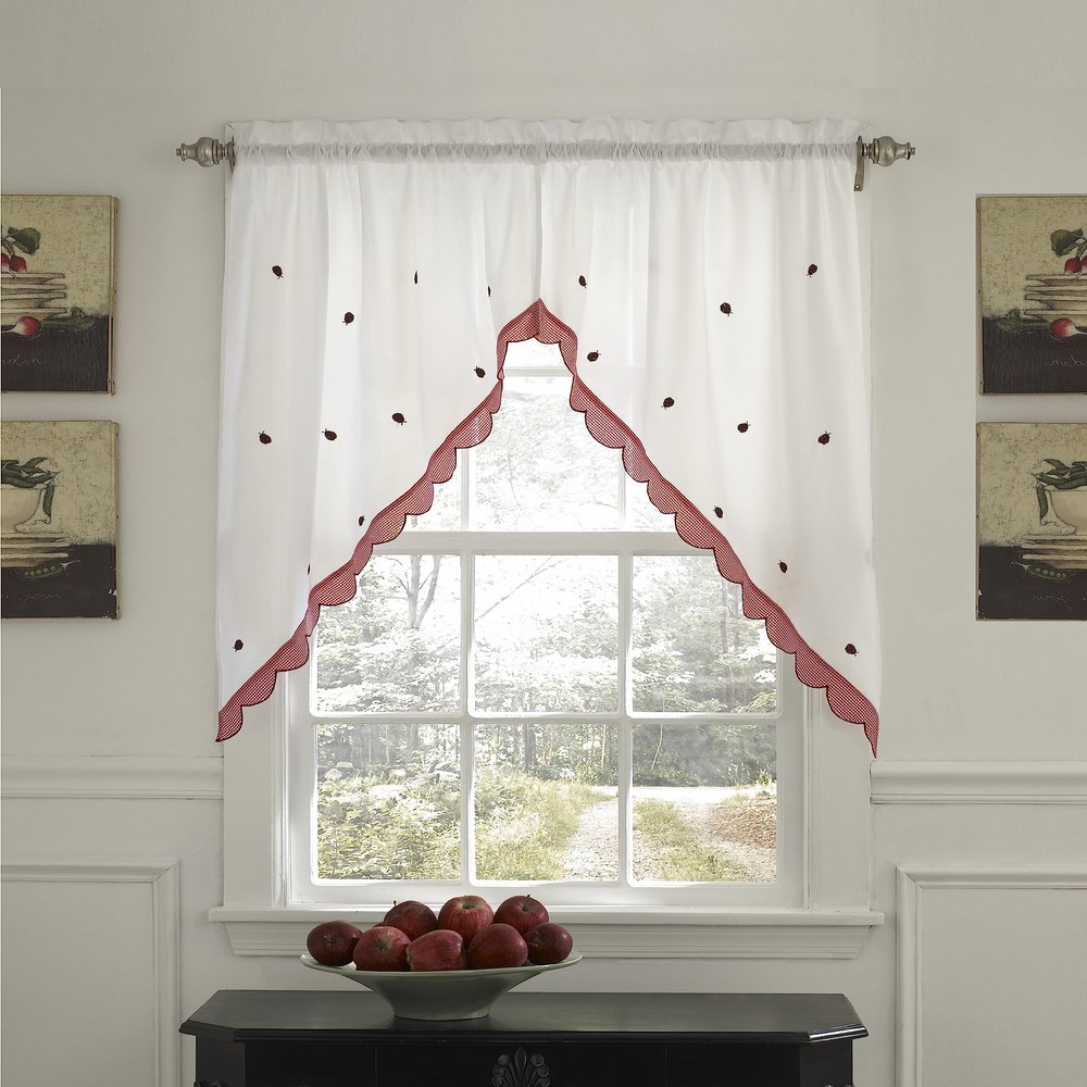 Today's Curtain Ladybug Meadow Swag 38"