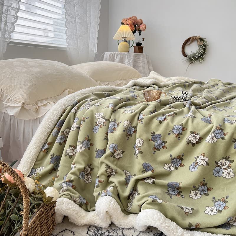 Aesthetic Floral Fleece Thick Warm Blanket for Winter, Cozy Luxury Plush Bed Blankets, Warm and Cozy Fuzzy Blanket (Green,80x90)