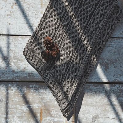 Aran Woollen Mills Carraig Donn Irish Cable Knit Blanket Celtic Throw - 100% Merino Wool Made in Ireland 40"x 55" (102 x 140 cm) (Light Brown)