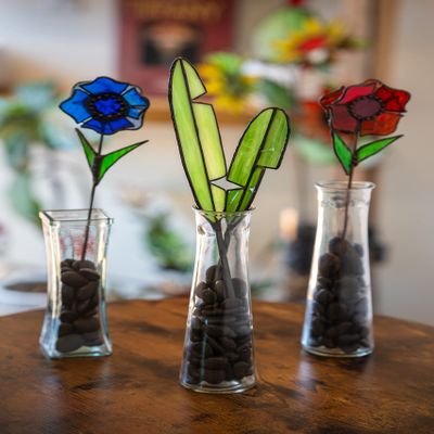 3D Stained Glass Flower Home Decor Ornaments: Premium Handmade Glass Art in USA (Red & Blue (Set of 2))