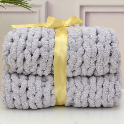 MHUQIA Chunky Knit Blanket Throw 31x39in, Soft Chenille Yarn Knitted Blanket, Machine Washable Crochet Blanket, Throw Blanket Knit, Handmade Cable Knit Throw Blanket for Couch, Bed