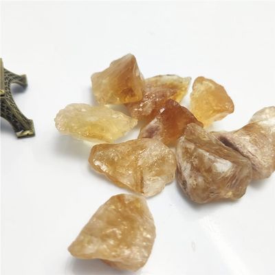 1PCS Big Particle Natural Brazilian Citrine Rough Raw Ore Ornament Aromatherapy Crystal Brazil Stones for DIY Carving,Orange,5-7cm