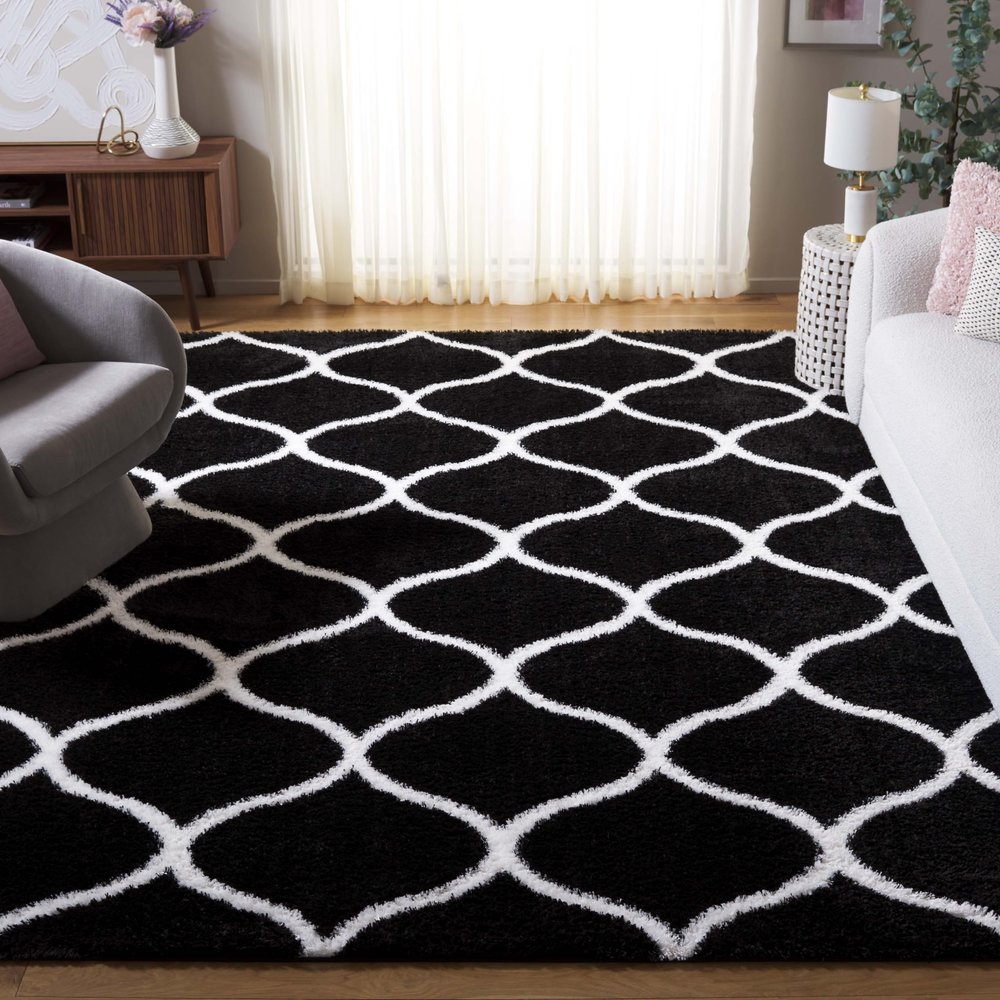 SAFAVIEH Area Rug 8x10 - Tahoe Shag Collection - Large - Black & White, Trellis Pattern, Non-Shedding & Easy Cleaning, Plush Thick Pile, Ideal for Living Room, Bedroom, Dining Space (THO677Z)