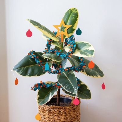 Talking Tables Pot Plant Christmas Decorations Set for Real or Artificial Succulents | Xmas Gifts for Houseplant Lovers, Novelty Stocking Stuffers, Eco-Friendly Tinsel, Star Tree Topper and Baubles
