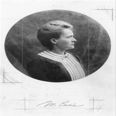 100% Smooth Cotton Paper - Marie Curie Photograph Circle - Photo Poster Art Print - Size: 18 x 12 Inches
