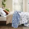 Bedsure Floral Quilt King Size - Reversible Blue & White Floral Comforter, Daisy Design Lightweight Bedspread Quilt Bedding, Soft Microfiber Coverlet for All Seasons (106"x96") view 3