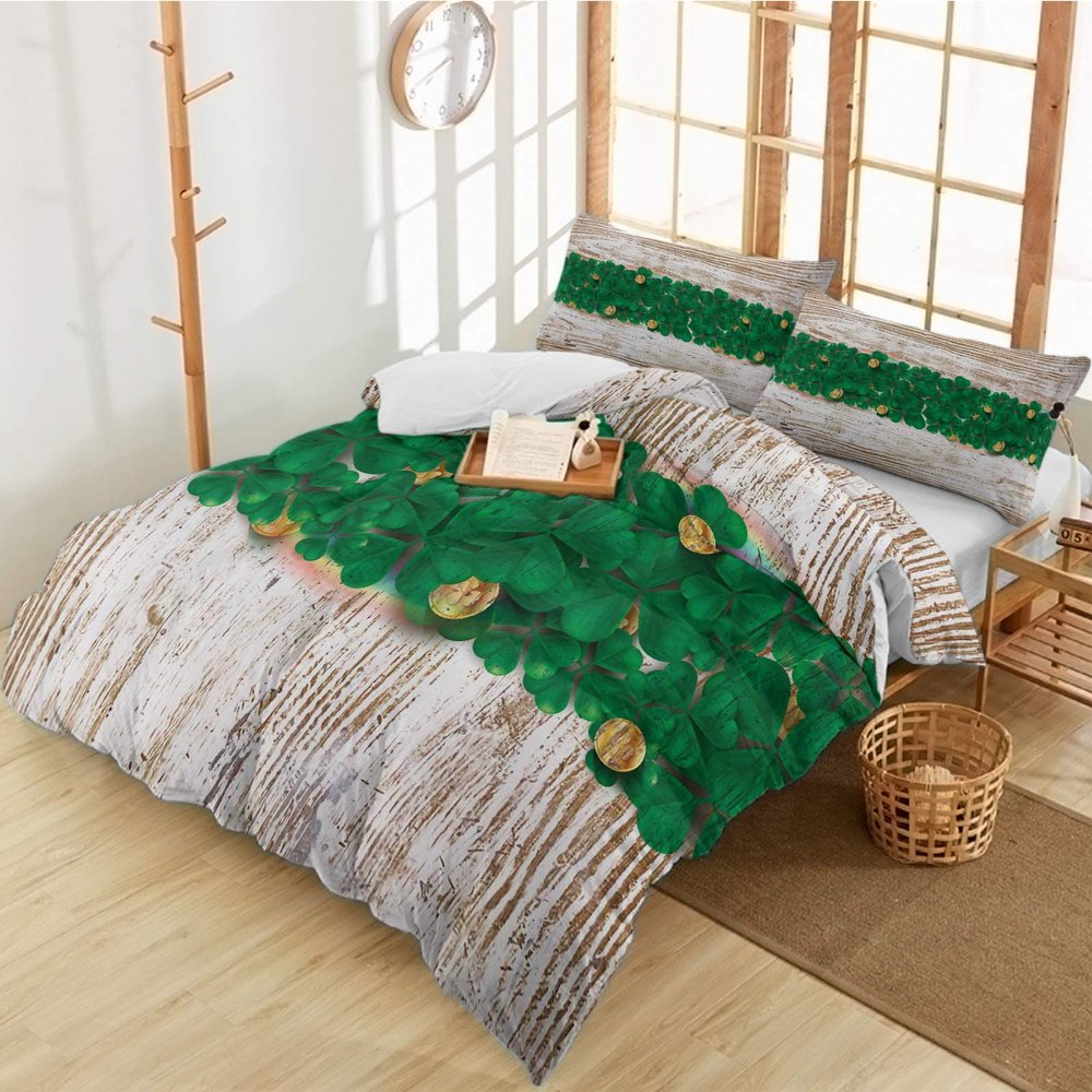 3 Pieces Queen Bedding Duvet Covers Set St. Patrick's Day Green Shamrock Leaf with Gold Coin Soft Quilt Cover and Pillow Shams, Comforter Cover Sets with Zipper Closure for Bedroom Wooden Texture