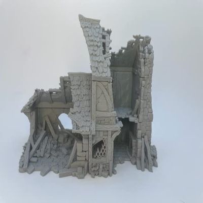 HERO Creations Ruined Small House Miniature, Gray/Unpainted
