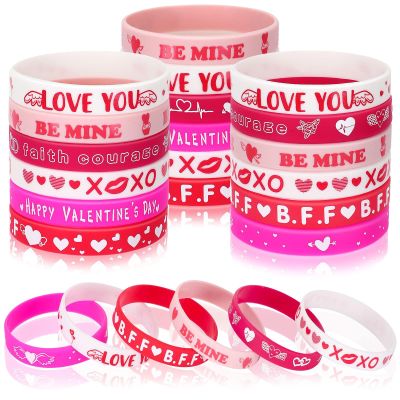 JUNEBRUSHS 42pcs Valentine's Day Party Favors Silicone Bracelets Pink Red Love Heart Rubber Wristbands Accessories for Adults Valentine's Day Party Decorations Gift (6 Designs)