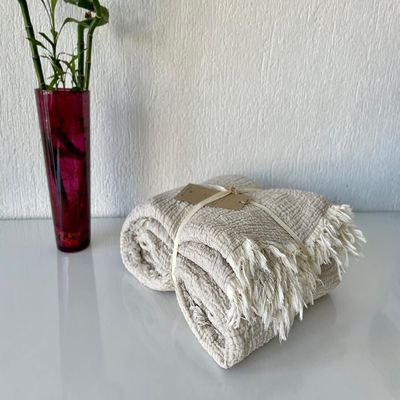 100% Cotton Muslin Blanket Throw 4 Layers Bedspread Soft Turkish Cotton Muslin Bed Cover Reversible Coverlet Beige with Size Options (230x240cm 91x95 Inches)