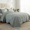 Auemtyn King Size Quilt Set 3 Pieces, Soft Lightweight Summer Bedspread, Reversible Microfiber Bed Coverlet for All Seasons, Green, Floral Pattern (1 Quilt, 2 Pillow Shams) view 1