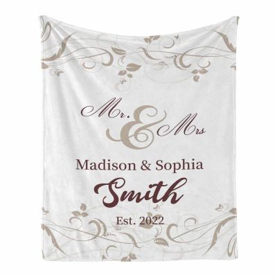 Custom Mr and Mrs Est.2022 Blanket Gift, Personalized Wedding Gifts for Couples Newlyweds Bride to Be Newly Engaged Bridal Shower Anniversary