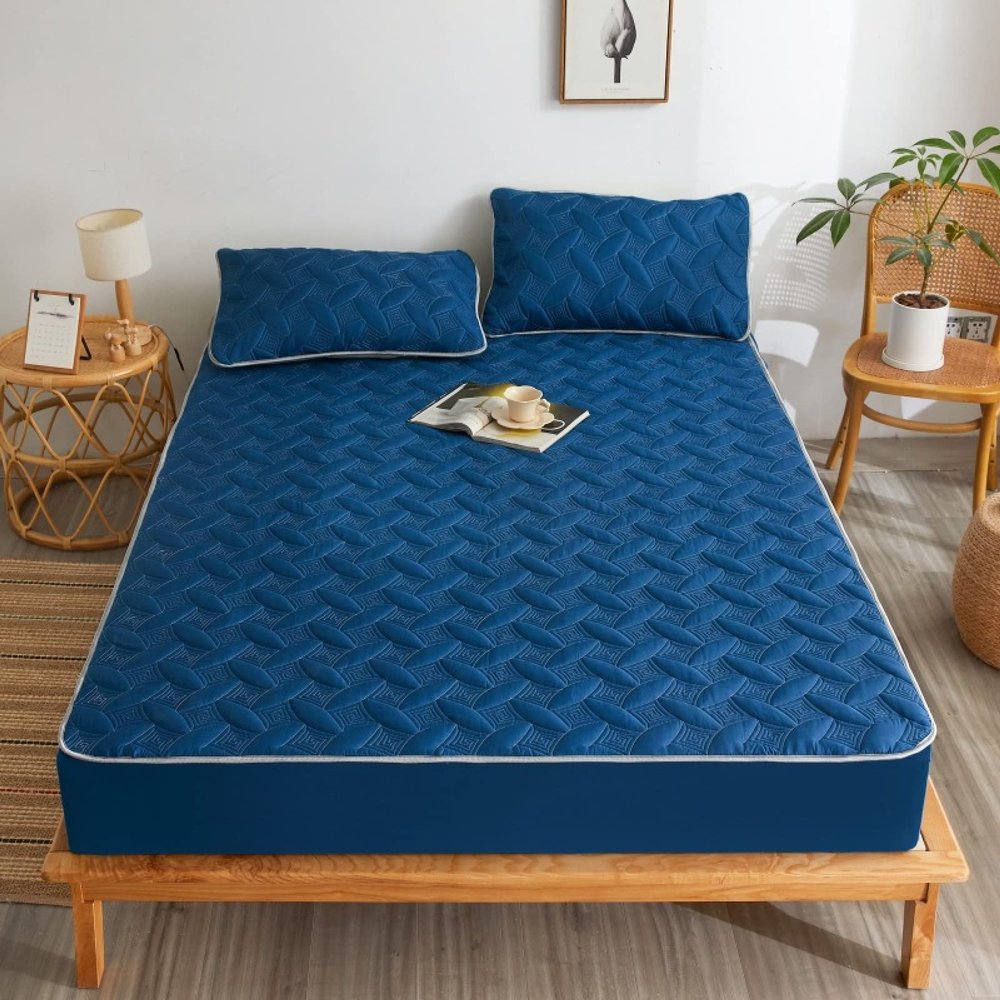 FCLDESHOP Twin Fitted Sheet Soft and Cozy,Thickened Quilted Quilted Fitted Sheets, Children's Room Cartoon Printing Mattress Protector Cover Bedding Sheets,Navy Blue,150x200cm
