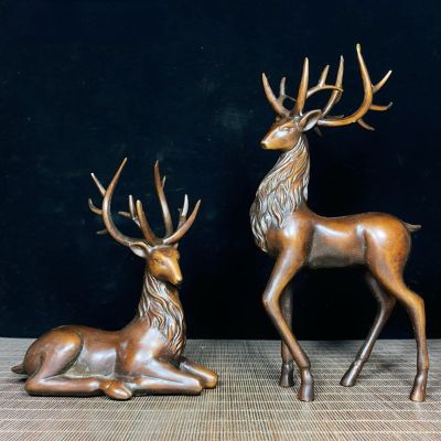 2Pcs Bronze Antique Deer Sculpture,A Pair Exquisite Sika Deer Statue Model Crafts Desktop Ornament Bar Home Living Room Bookshelf Wine Cabinet Decor Accessories