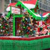 Crowye 10 Pcs Christmas Parade Float Decoration Kit Include 9.02 x 2.46 ft Foil Fringe Table Skirt 78.8 x 3.55 in Metallic Tinsel Garland for Trailer Car Xmas Float Supplies Decor (Green with Red) view 2