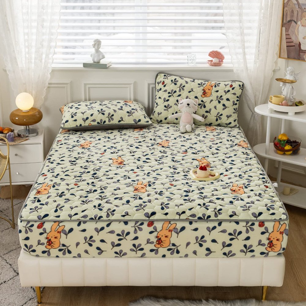 FCLDESHOP Bedding Fitted Sheet Queen Size,Thick Flannel Quilted Fitted Sheet, Children's Bedroom Cartoon Print Mattress Protector, 30cm/12 Deep Bed Sheet,Rabbit,180 * 200cm