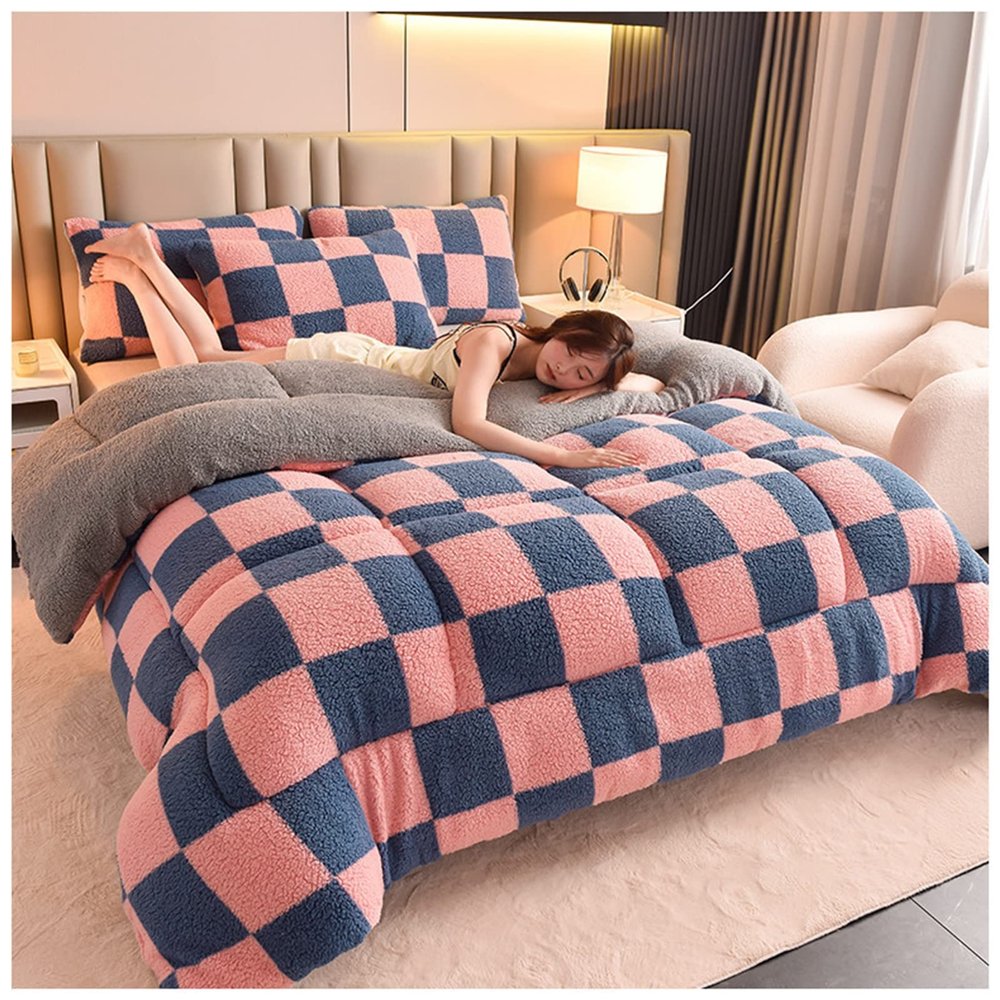 ZTGL Thickened Warm Double-Sided Fleece Plush Quilt, Winter Lamb Velvet Fiber Quilt, Super Warm Velvet Comforter Core Winter Blanket Soft Warm Queen Quilt Bedding for Home,Pink,150x200cm(2kg)