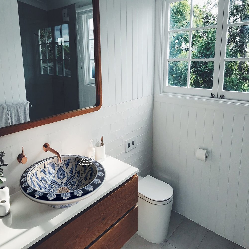 Round Blue & White Bathroom Vanity Top Sink, Flower Wash Basin, Half Bathroom Ceramic Sink, Bleu Blanc Drop-in Sink, Powder Room Remodeling