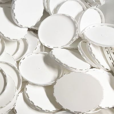 HomeLoft Basics Keg Caps 50pcs. Protect the filling and valve of your kegs with a vented keg cap. MATERIAL: PLASTIC. (WHITE)