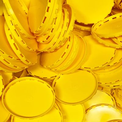 HomeLoft Basics Keg Caps 50pcs. Protect the filling and valve of your kegs with a vented keg cap. MATERIAL: PLASTIC. (YELLOW)