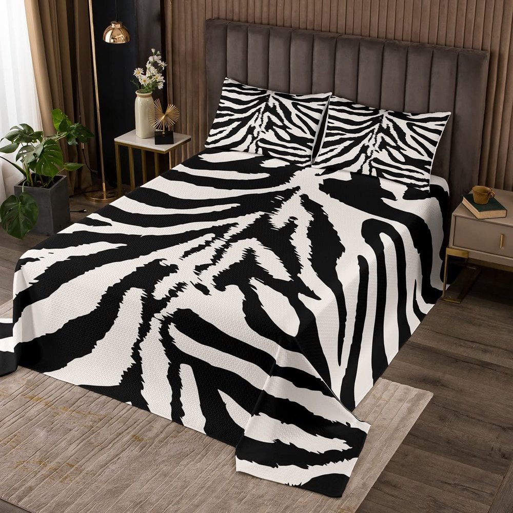 Zebra Skin Print Kids Bedspread Queen Size,Boys Girls Adults Xmas Decor,Wild Animals Abstract Fur Texture Coverlet Set,Rustic Farmhouse Quilted Coverlet,Black Retro Bedding Quilt,2 Pillowcases