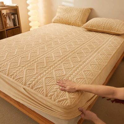XHHBS Extra Deep Pocket Fitted Sheet Solid Color Milk Fleece Mattress Pad Cover Dustproof Mattress Cover for Bedroom Apartment (Color : Beige, Size : California King)