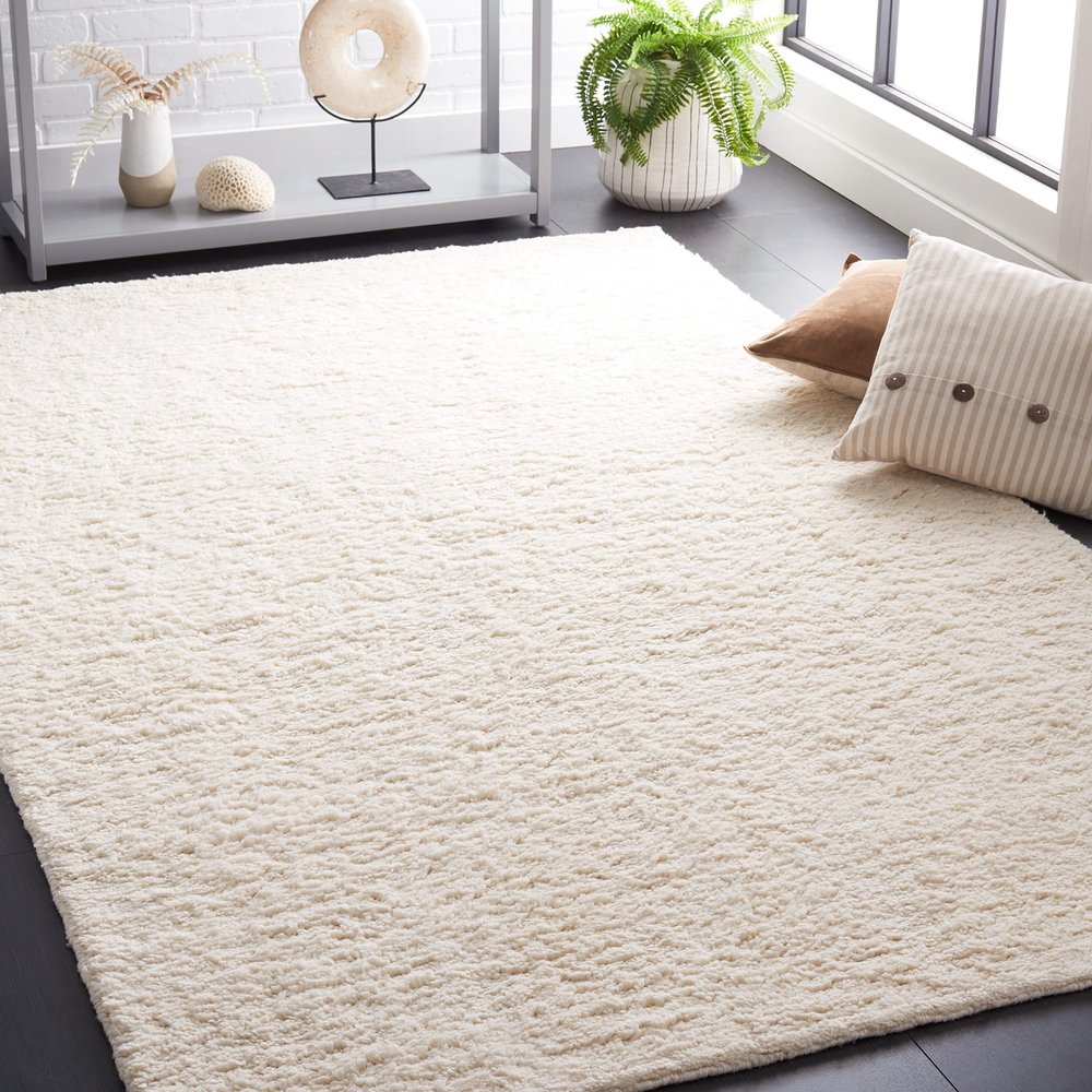 SAFAVIEH Casablanca Collection Accent Rug - 3' x 5', Ivory, Handmade Stripe Wool 0.8-inch Thick, Ideal for High Traffic Areas in Entryway, Living Room, Bedroom (CSB792A)