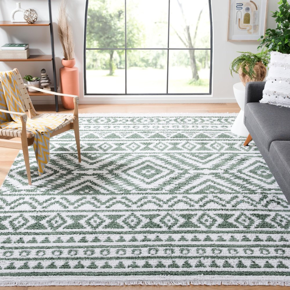 SAFAVIEH Area Rug 8x10 - Augustine Collection - Large - Green & Ivory, Cotton Moroccan Boho Tribal Fringe Design, Easy Cleaning, Ideal for Living Room, Bedroom, Office, Dining Space (AGT849Y)