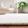 SAFAVIEH Metro Collection Accent Rug - 3' x 5', Beige & Ivory, Handmade Wool, Ideal for High Traffic Areas in Entryway, Living Room, Bedroom (MET887B) view 3