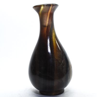 4.3" Fluorite Vase Polished Natural Deep Purple Golden Banded Collectible Gemstone Crystal Mineral Wedding Vase Bottle Specimen - China