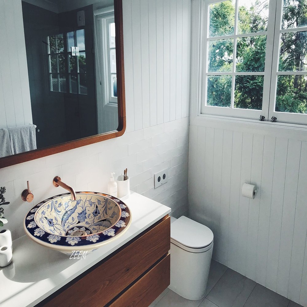 Bathroom Blue Flower Wash Basin, Bathroom Ceramic Vessel Sink, Above Countertop Kitchen Basin, Bleu Blanc Sink, Lavatory, House Remodeling