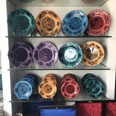 Ceramic Wall Hanging Plates for Guest Room, Add soul to your room, Floral Pattern, Easy to Hang Decorative Plates, Ceramic Serving Platter