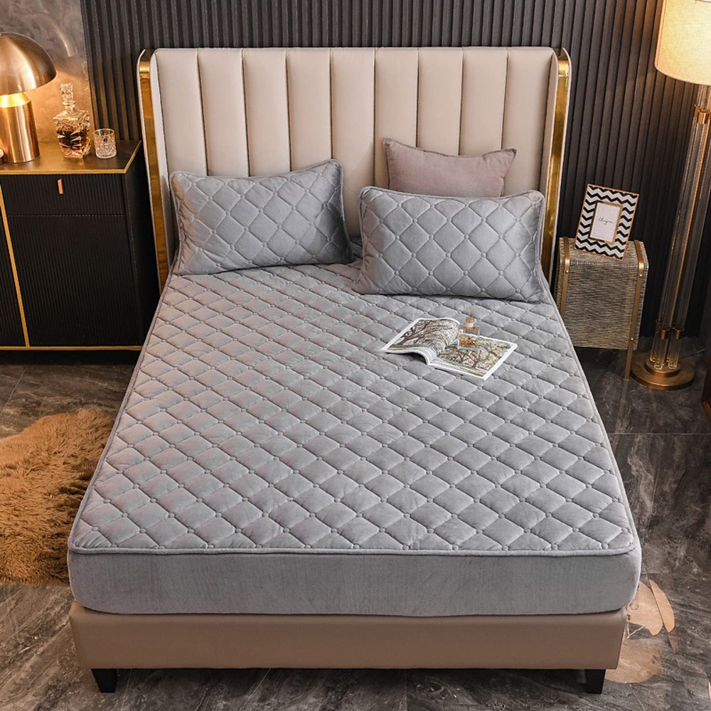 FCLDESHOP Bedding Fitted Sheet Deep Pocket,Thickened Crystal Velvet Quilted Keep Warm Fitted Sheet, Solid Color Deep Pocket Mattress Protector Mattress Topper,Grey,150 * 190cm+15cm