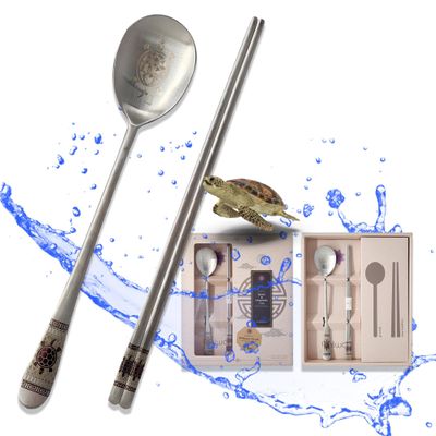 BALWOO [Made in Korea] Hologram Turtle Design Korean Table Sticky Rice Spoon and Chopsticks 304 Stainless Steel Flat Chopsticks Matt Surface Mukbang Cutlery (Red, 5 sets)