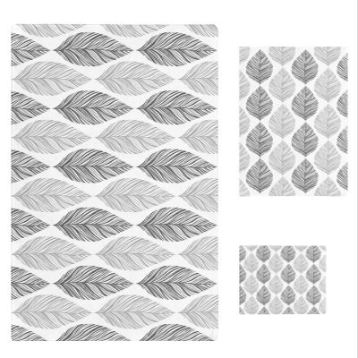 Grey Leaves 3 Piece Bath Towels Set, Gray Summer Tropical Aesthetics Soft & Absorbent Towel for Bathroom, Hotel (1 Bath Towel 30x60, 1 Hand Towel 16x28, 1 Washcloth 13x13)