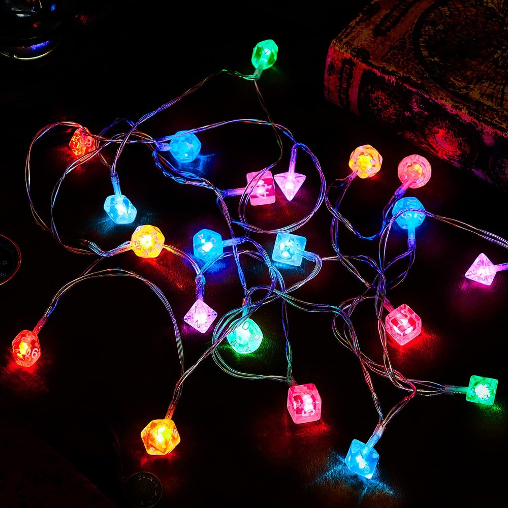 Wettarn 10 ft Polyhedral Dice String Lights LED Dice Lights Strands Extendable Glow in The Dark Party Decorations for Role Playing Game Bedroom Indoor Outdoor Wedding Tree Garden Decoration